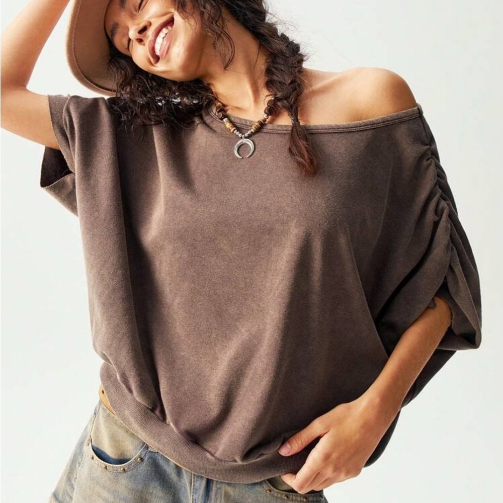 Boho Off-Shoulder Casual Top Slight Crop